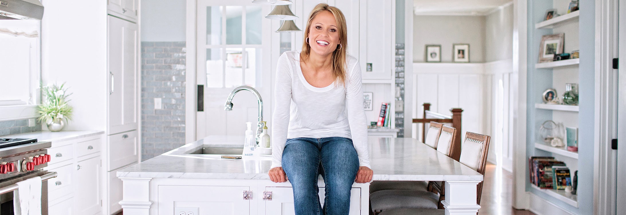 Born into a builder family, Marnie Oursler ’01 traded her softball cleats for a hard hat and now builds spectacular beach homes on the DIY Network.